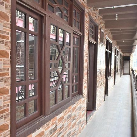 Zara Residence 1 Saidu Sharif Exterior foto