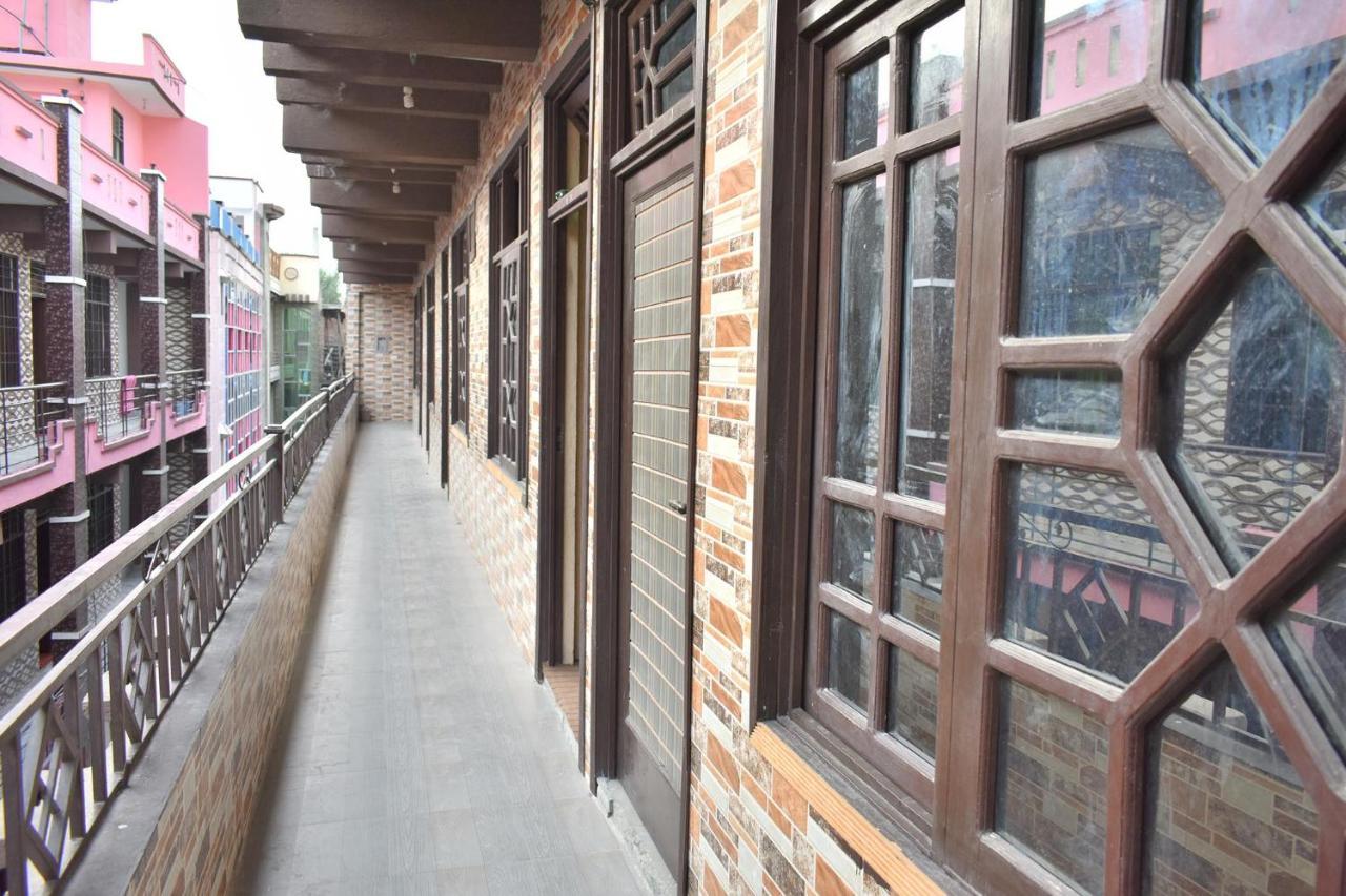 Zara Residence 1 Saidu Sharif Exterior foto